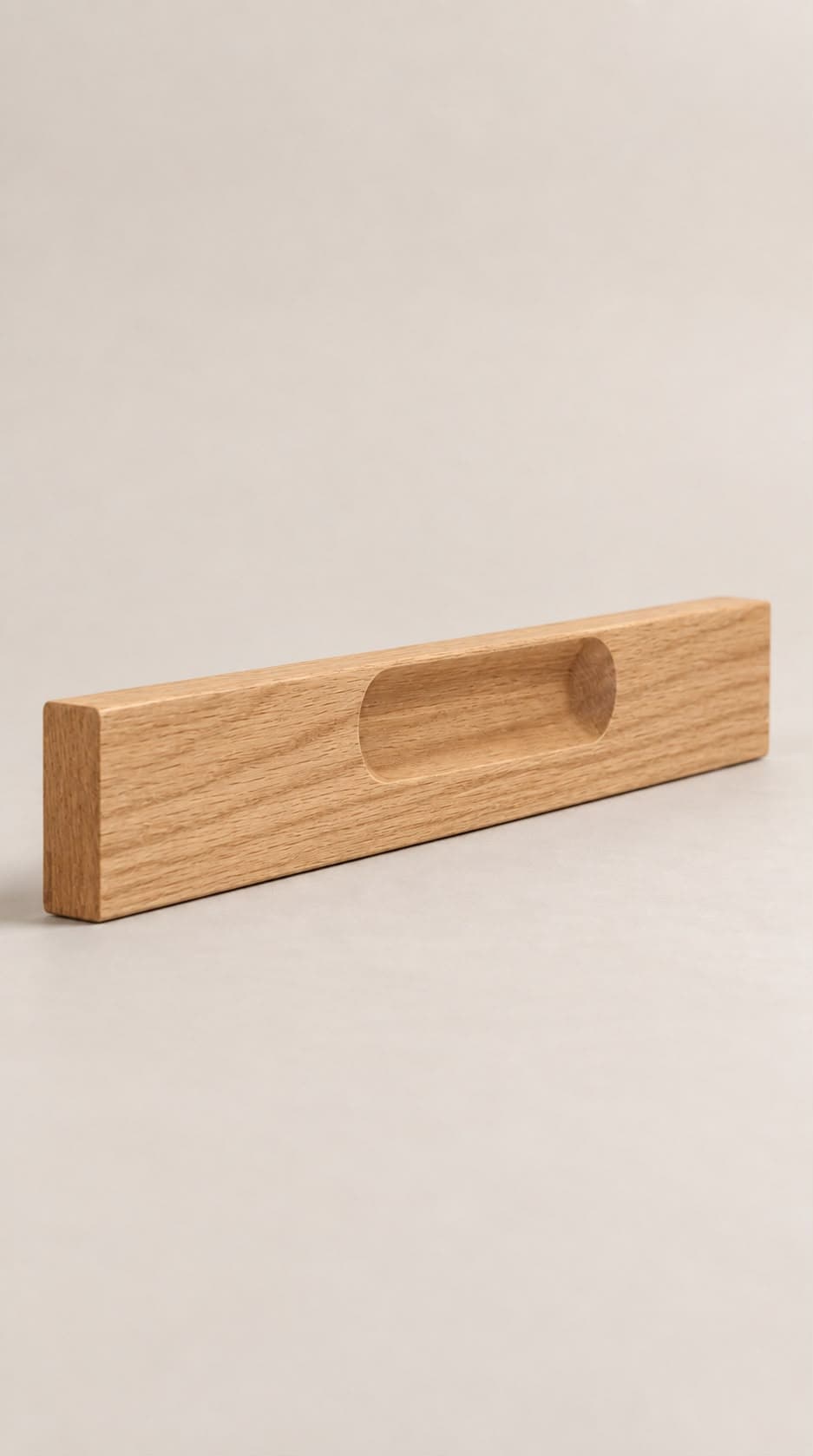 Oak Cove Handle in Natural finish
